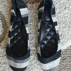 Size 8 womens Reef
